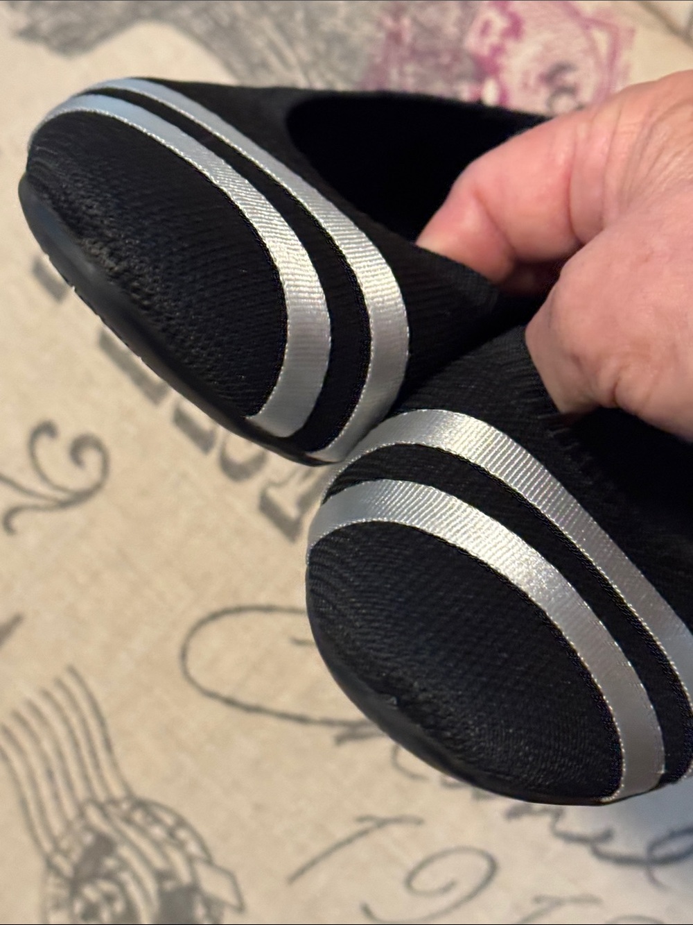 VIVAIA Tamia 2.0 Almond-toe Washable Black Slip-On Flats with Silver Stripes, 39 - Picture 9 of 11